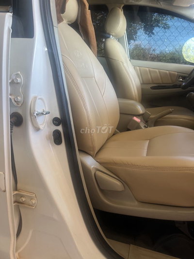 Toyota Innova 2016 E Trắng
