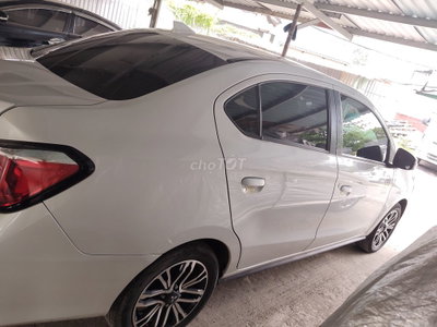 Mitsubishi Attrage Tự động Trắng 86138 km