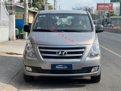 Xe Hyundai Grand Starex 2.4 MT 2015