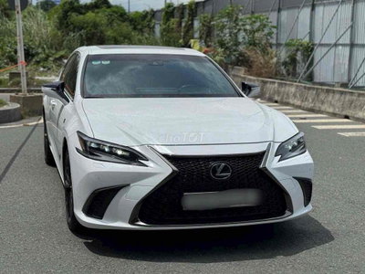 Lexus ES 250 2022 Fsport Trắng/Đỏ 30000 km