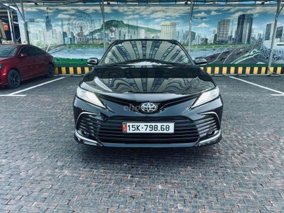 Toyota Camry 2022 2.0 Q 40000 Km Đen