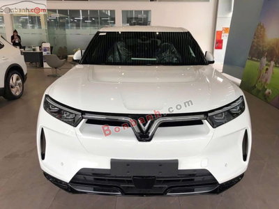 Xe VinFast VF9 Eco 2026