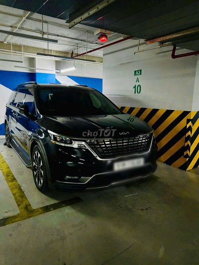 KIA CARNIVAL SIGNATURE BẢN MÁY DẦU - ODO 48.000KM