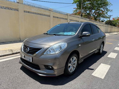 Nissan Sunny Nâu 5 chỗ