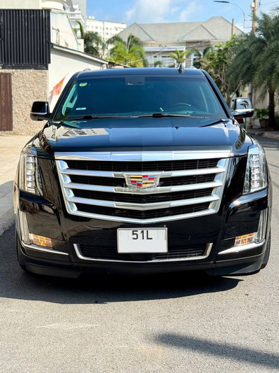 Khủng long nhập Mỹ Cadillac Escalade mode 2016