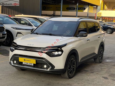Xe Kia Carens 1.5G Luxury 2023