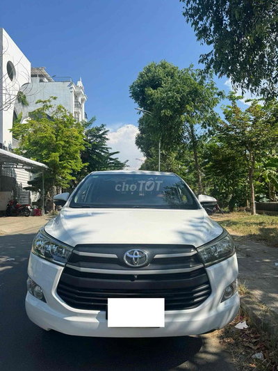 Toyota Innova 2018 Số sàn Trắng