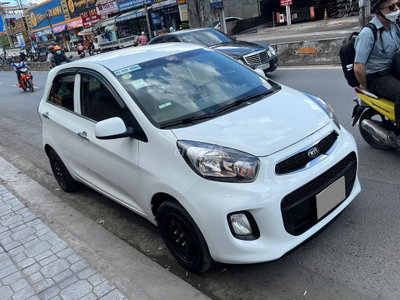 Kia Morning model 2019 màu trắng