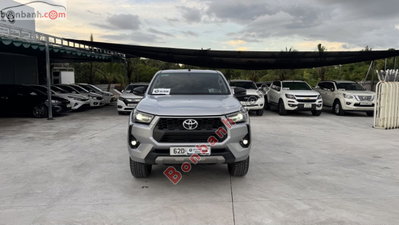 Xe Toyota Hilux 2.4L 4x2 AT 2025