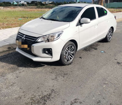 Mitsubishi Attrage 2023 Trắng
