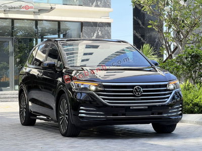 Xe Volkswagen Viloran Luxury 2024