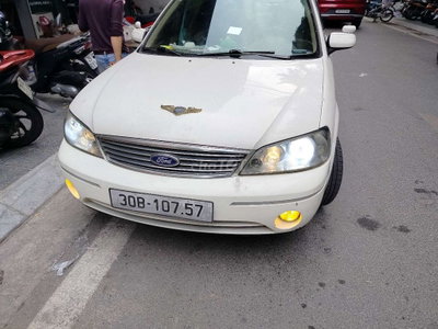 Ford Laser 5 MT 2004 cc