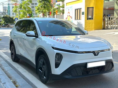 Xe VinFast VF MPV 7 AT 2026