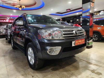 Xe Toyota Fortuner 2.5G 2010