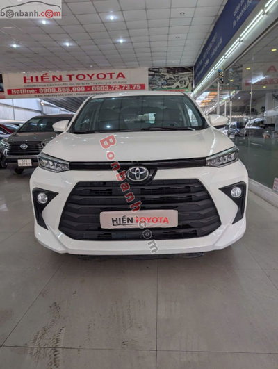 Xe Toyota Avanza Premio 1.5 AT 2024