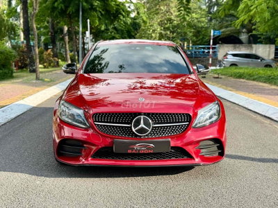Mercedes C300 AMG 2019 Đỏ siêu lướt