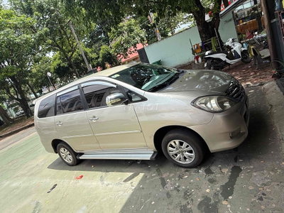Toyota Innova 2009 Full G Vàng cát
