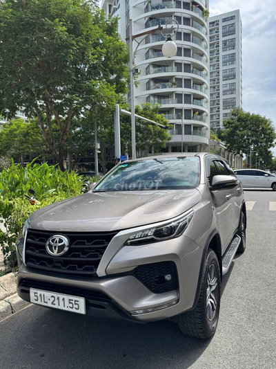 Toyota Fortuner 2.4G 2022 Nâu 15217 km