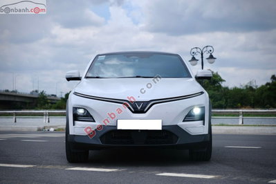Xe VinFast VF6 Plus 2026