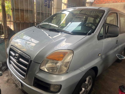 Hyundai Starex 2007 9 chỗ Xám
