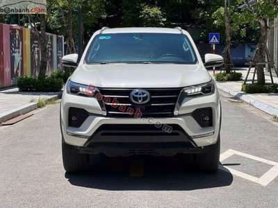 Xe Toyota Fortuner 2.7V 4x2 AT 2021