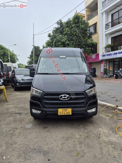 Xe Hyundai Solati H350 2.5 MT 2019