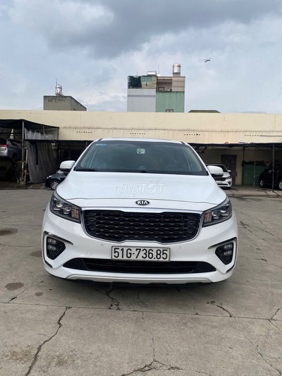 Kia Sedona 3.3FL GATH 2018 mẫu mới 2019 màu trắng