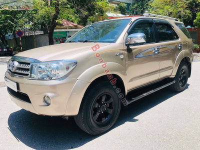 Xe Toyota Fortuner SR5 2.7 AT 2011