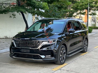 Xe Kia Carnival Premium 2.2D 7S 2024