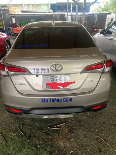Toyota Vios E-CVT 2024 Vàng