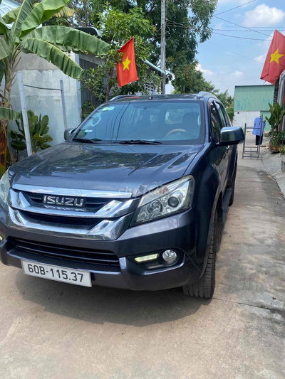 Isuzu Mu-X Xám 7 chỗ Dầu Tự động
