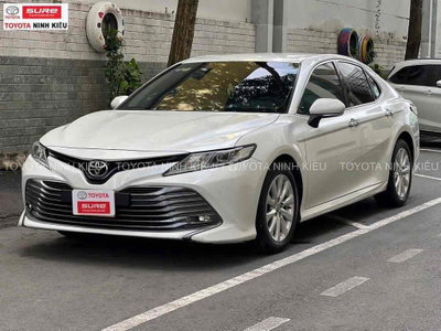 Toyota Camry 2020 2.0G 69.000 km Trắng