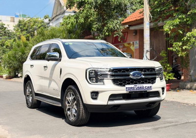 Ford Everest Bi-Turbo Titanium 2025