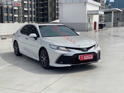 Xe Toyota Camry 2.5Q 2024