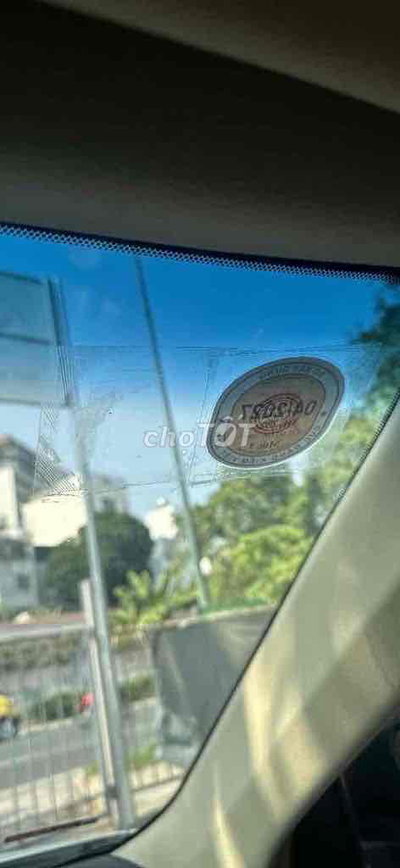 Toyota Camry Trắng 70000 km