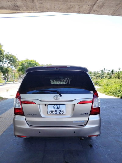 Toyota Innova 2015 2.0G Vàng cát