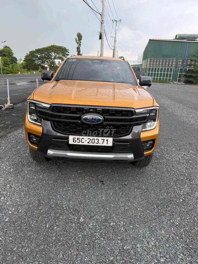 Ford Ranger Wildtrak 2023 Vàng 66974 km