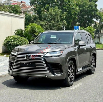 Xe Lexus LX 600 Urban 2026