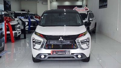 Mitsubishi Xpander Premium 2024 Trắng