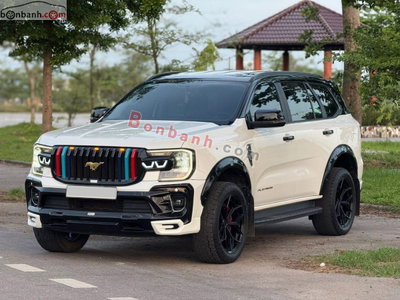 Xe Ford Everest Platinum 2.0L 4x4 AT 2025
