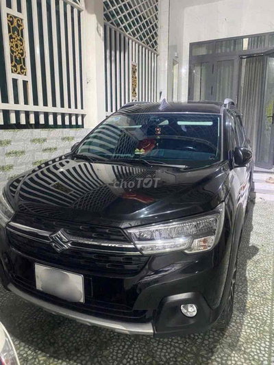 Suzuki XL7 2022 Đen 100.000 km