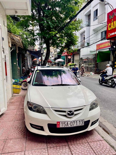 Mazda 3 2009 1.6 AT 134.000 km Trắng
