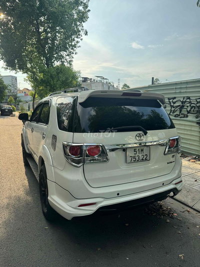 Toyota Fortuner TRD 2016 Trắng