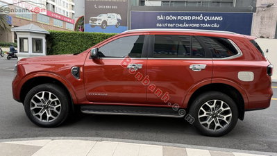 Xe Ford Everest Titanium 2.0L 4x2 AT 2022