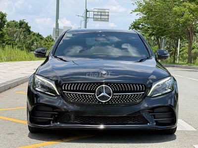 Mercedes-Benz C300 AMG 2021 Đen