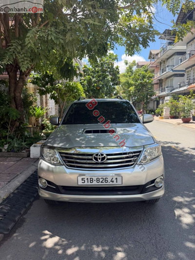 Xe Toyota Fortuner 2.5G 2015