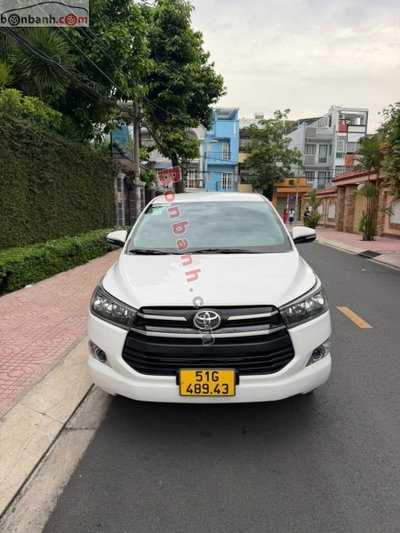 Xe Toyota Innova 2.0E 2017