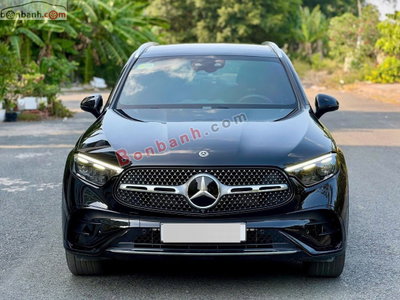 Xe Mercedes Benz GLC 2023