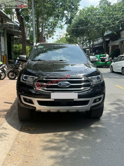 Xe Ford Everest Titanium 3.2L 4x4 AT 2018