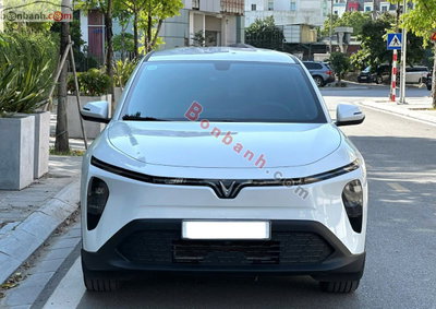 Xe VinFast VF MPV 7 AT 2026